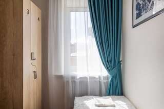 Хостел 338 Санкт-Петербург Кровать в общем номере для женщин с 5 кроватями-21